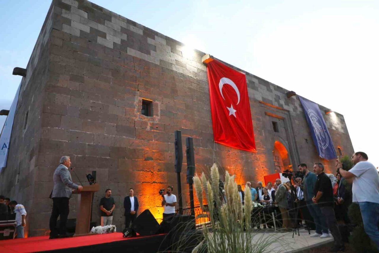 Melikgazi Belediyesi tarafından, Türkiye Kültür Yolu Festivali kapsamında Tarihi Köşk