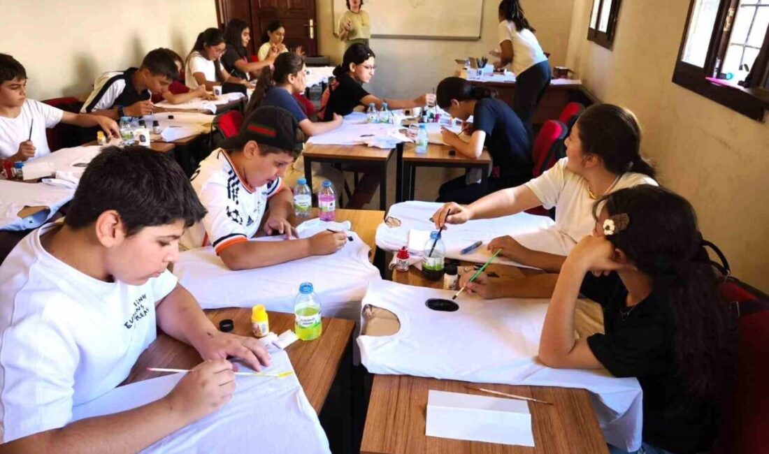 Gençlere yönelik düzenledikleri sosyal, kültürel ve sportif etkinliklerine eğitim hizmetleriyle