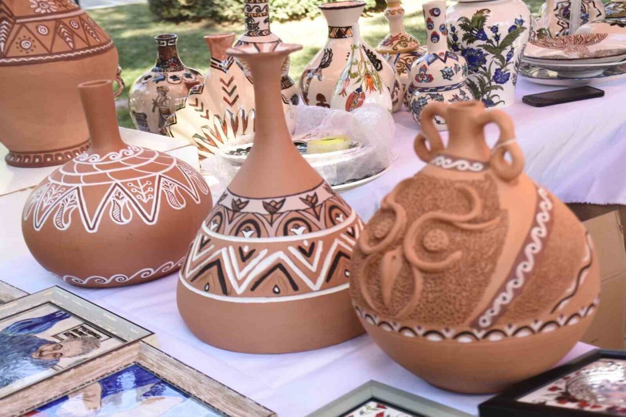 Menemen Belediyesi tarafından düzenlenen 4. Uluslararası Çömlek Festivali, yarın başlıyor.