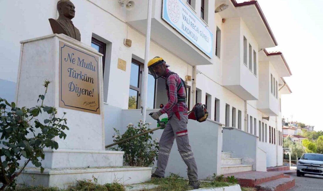 Menteşe Belediyesi, yeni eğitim-öğretim yılı öncesinde ilçe genelindeki okullarda bakım,