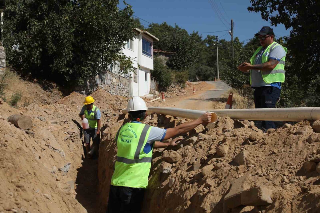 MUSKİ Genel Müdürlüğü, Menteşe İlçesi Derinkuyu Mahallesi’nde içme suyu şebeke