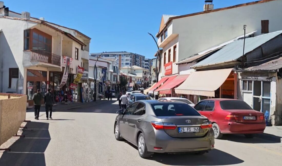 Erzurum’un Aşkale ilçesinde bugün 4.4 büyüklüğünde deprem meydana geldi. Yaklaşık
