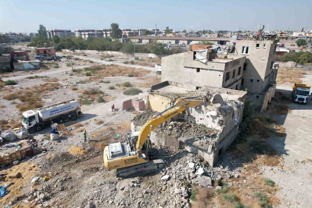 Mersin’in merkez ilçe Akdeniz Belediyesi, ’Çay Mahallesi Yerinde Kentsel Dönüşüm