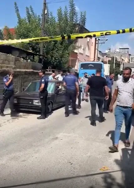 Mersin’in Tarsus ilçesinde 26 yaşındaki genç, park halindeki araçta ölü