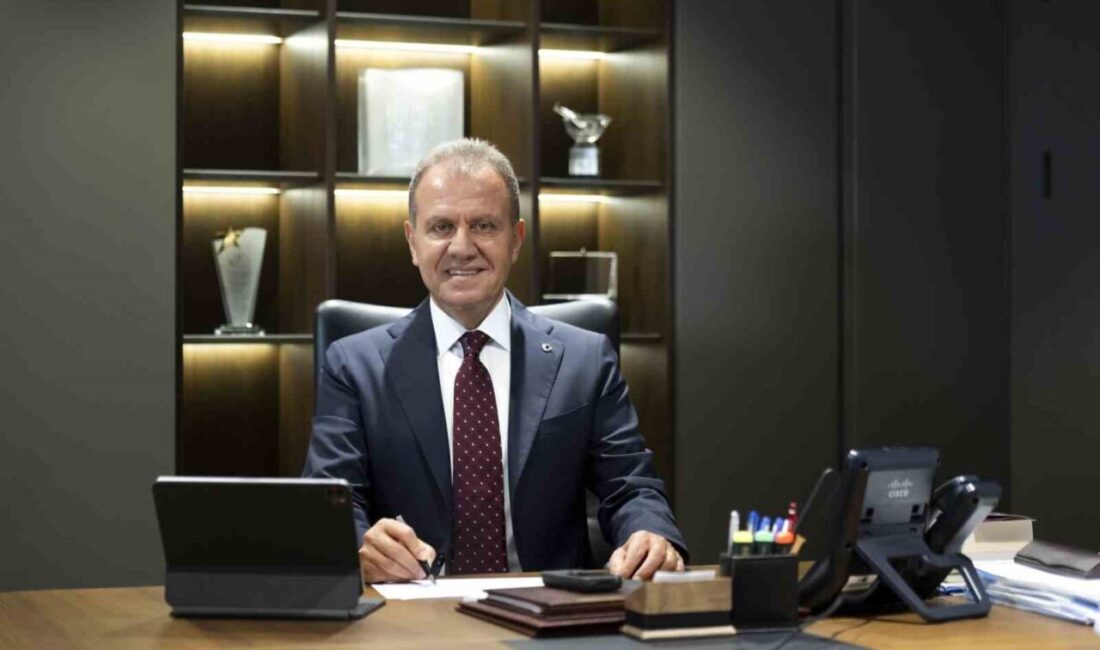 Mersin Büyükşehir Belediye Başkanı Vahap Seçer, Mersin’in dört bir yanında