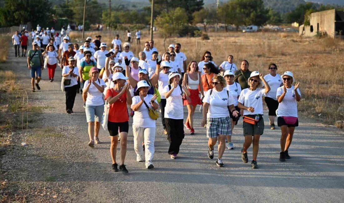 Mersin Büyükşehir Belediyesi, Avrupa Hareketlilik Haftası’nın ilk gününde sahilde spor