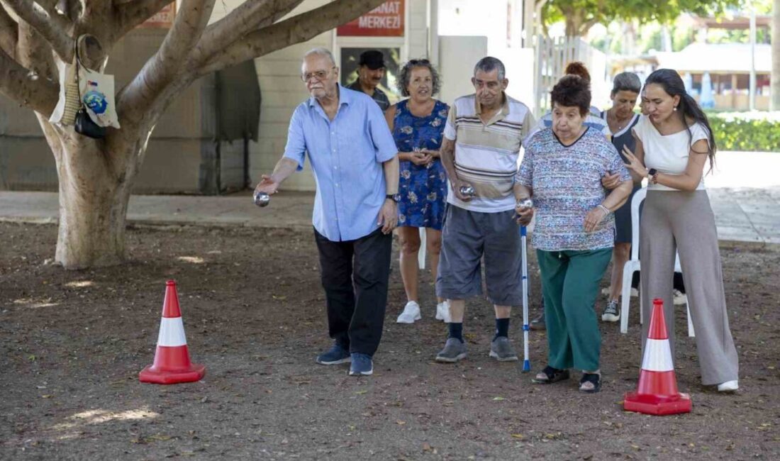 Mersin Büyükşehir Belediyesi, ’Avrupa Hareketlilik Haftası’ kapsamında düzenlediği ’80’ler Buluşması’