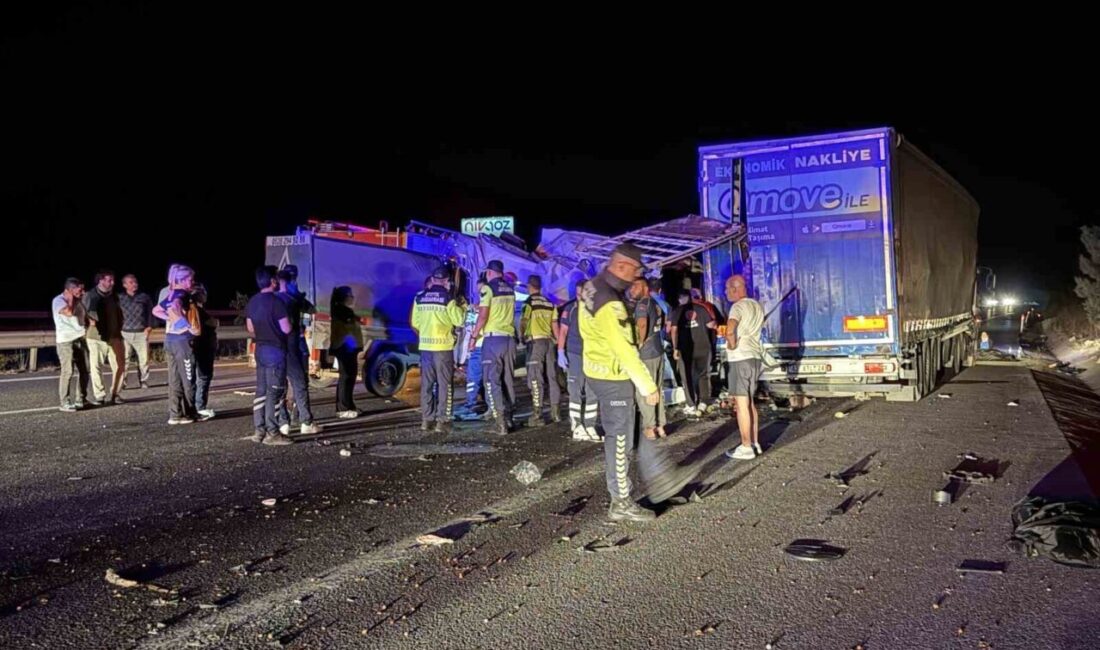 Mersin’in Tarsus ilçesinde tarım işçilerini taşıyan minibüs ile tırın karıştığı