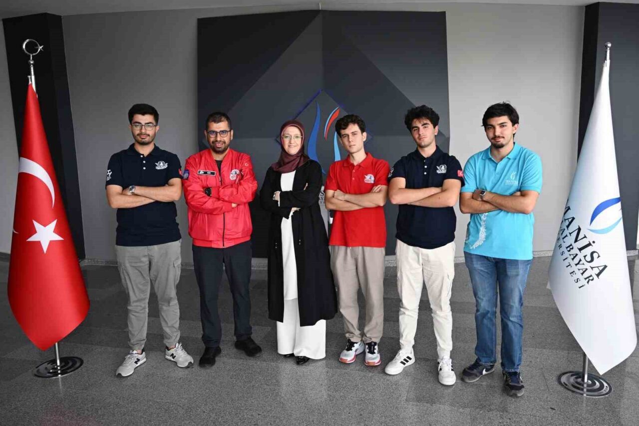 Aralarında Manisa Celal Bayar Üniversitesi öğrencilerinin de olduğu 3 üniversite