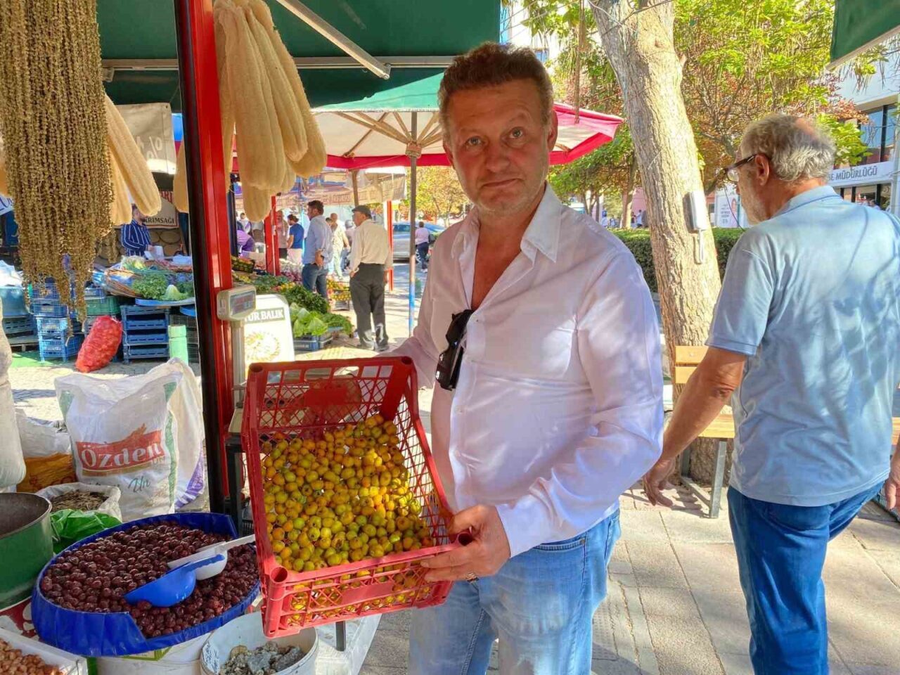 Aktar Koray Özkılıç, mevsim geçişlerinde hastalıklara karşı doğal ürünlerin önemini