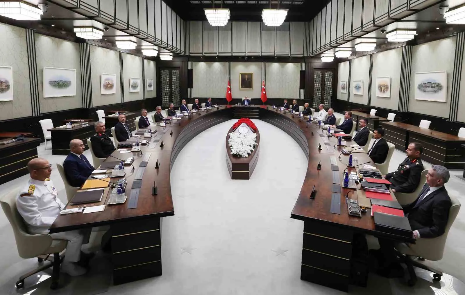 Cumhurbaşkanı Recep Tayyip Erdoğan başkanlığındaki Milli Güvenlik Kurulu (MGK) Toplantısı’nda,