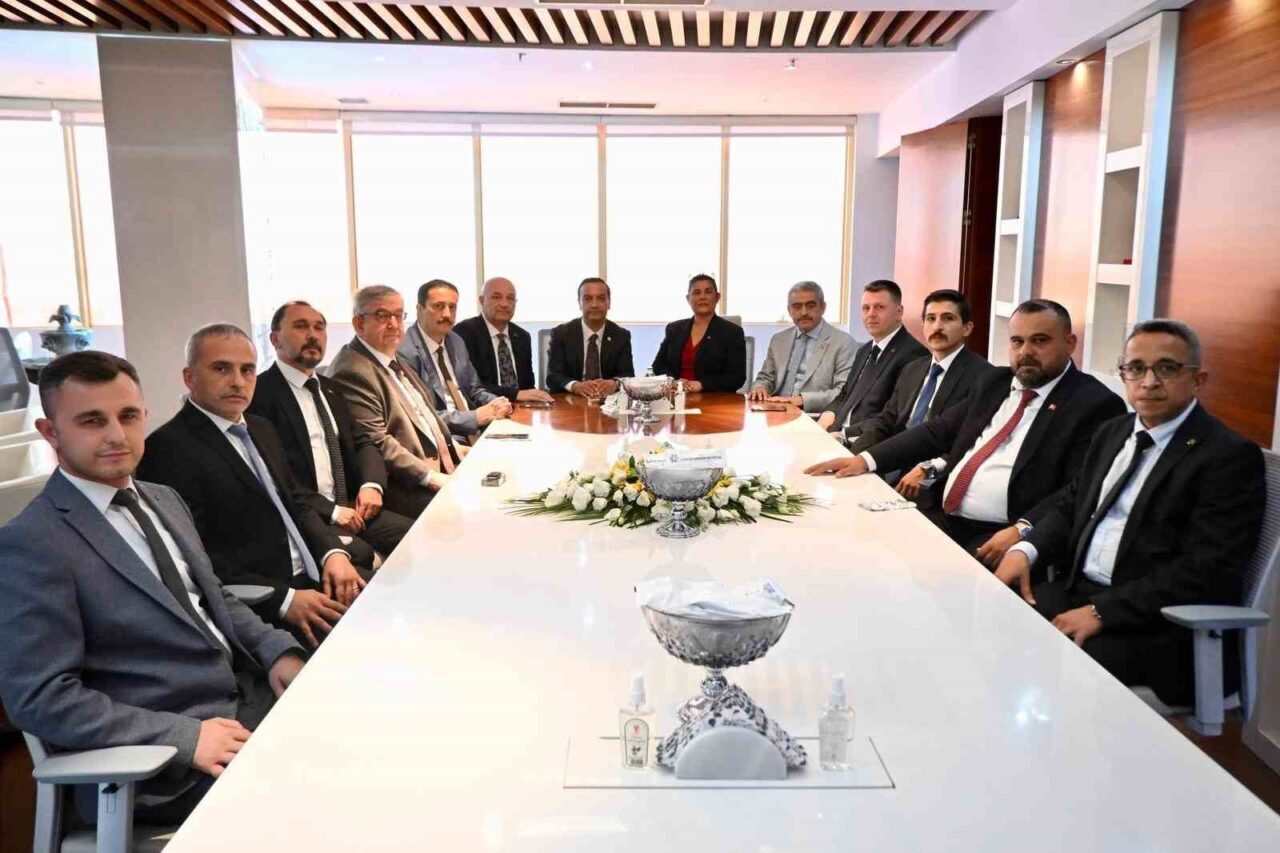 Bir dizi ziyaret için Aydın’a gelen Milliyetçi Hareket Partisi (MHP)