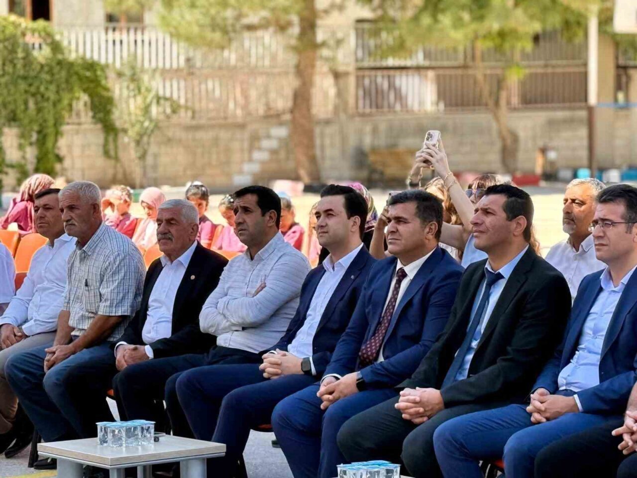 Mardin’in Midyat ilçesinde, dış cephesi Midyat taşıyla kaplanarak yenilenen Yolbaşı