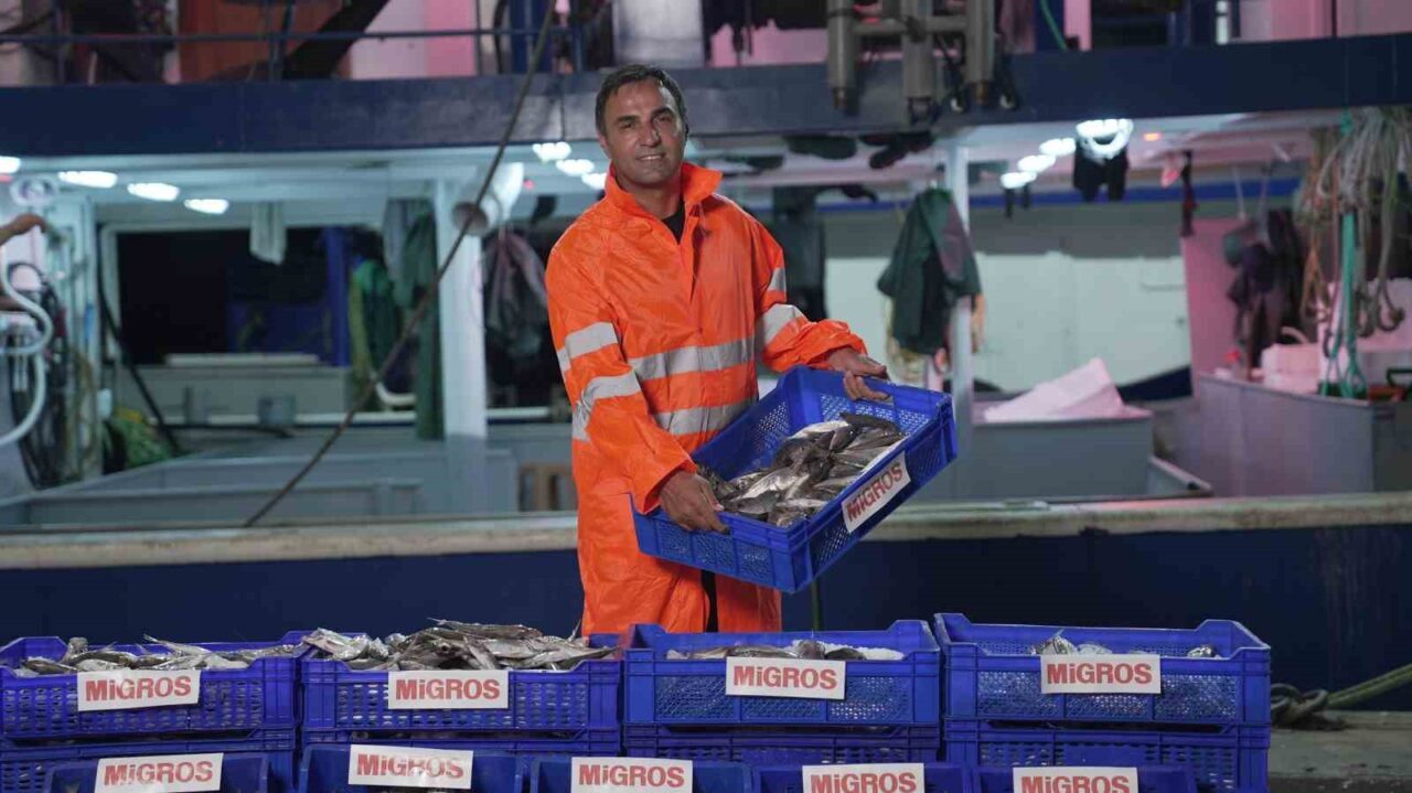 Türkiye’de en çok noktada balık satışı gerçekleştiren Migros, balık av