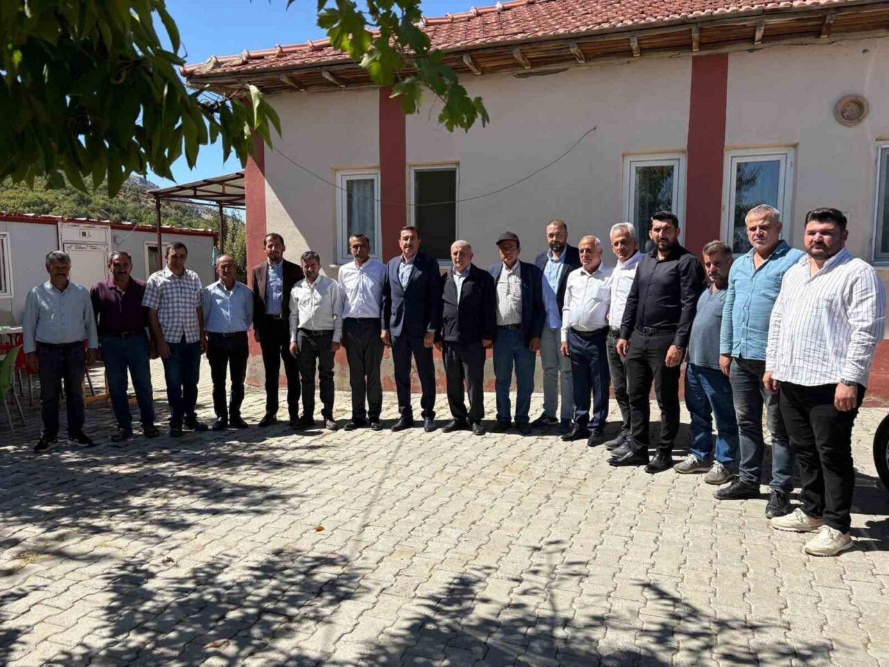 AK Parti Malatya Milletvekili Bülent Tüfenkci, Doğanşehir ilçesinde bir dizi
