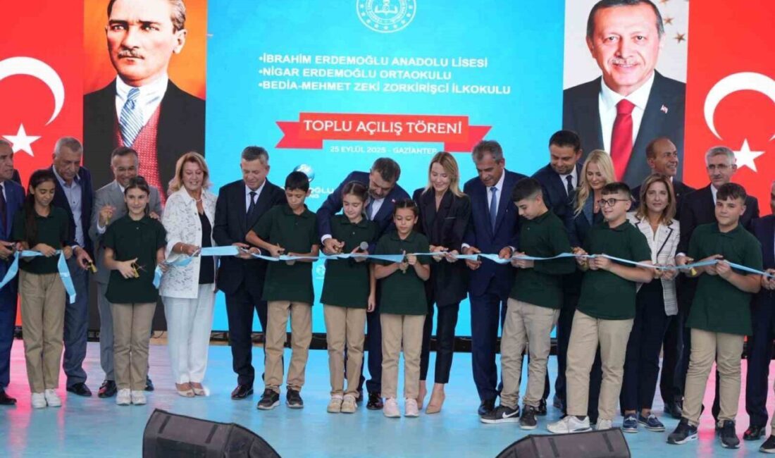 Milli Eğitim Bakanı Yusuf Tekin, Gaziantep’te yapımı tamamlanan 3 okulun