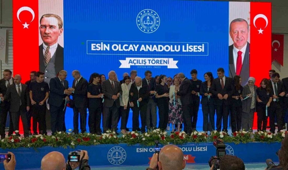 Milli Eğitim Bakanı Yusuf Tekin, Düzce’de hayırsever tarafından yaptırılan Esin