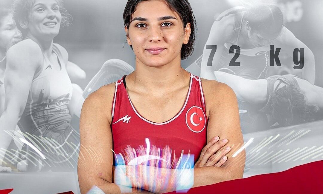 Hırvatistan’da düzenlenen Dünya Güreş Şampiyonası’nda kadınlar 72 kiloda Nesrin Baş,
