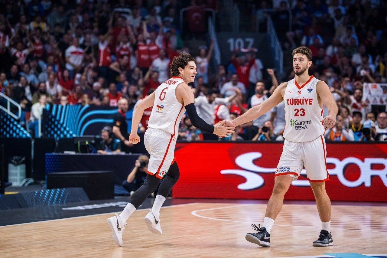 2025 Avrupa Basketbol Şampiyonası finalinde Türkiye ile Almanya arasında oynanan
