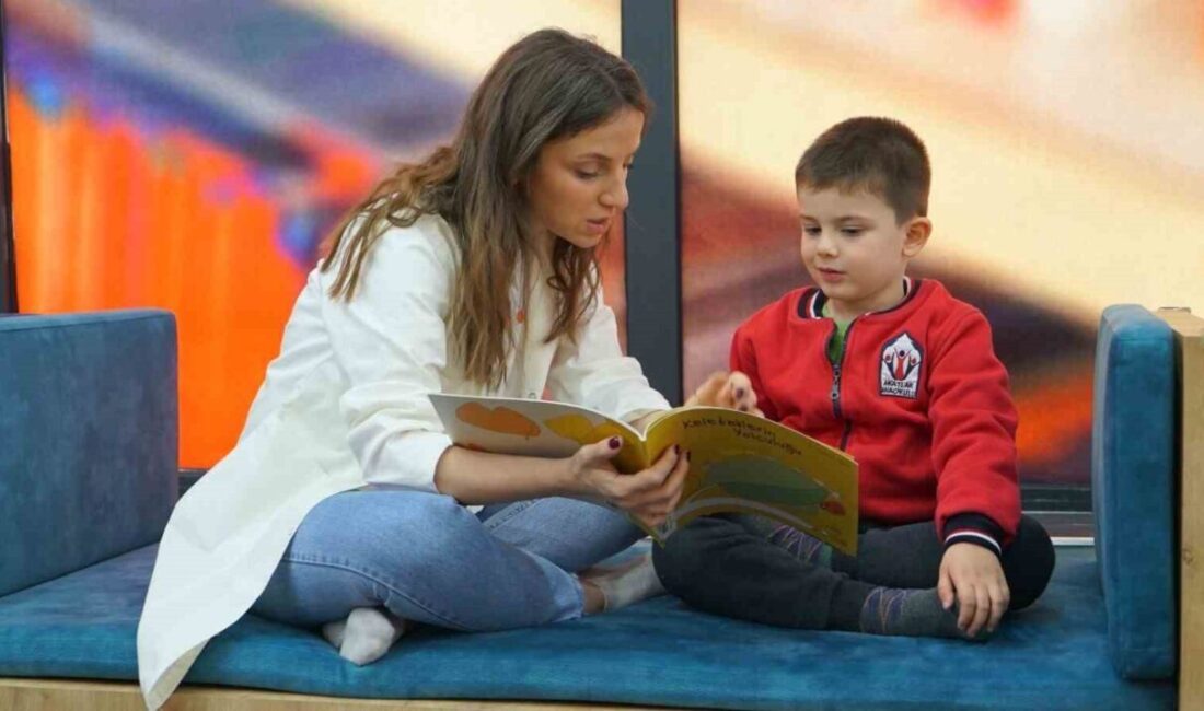 Kağıthane Belediyesi, Emniyetevleri Millet Kıraathanesi bünyesinde hizmete sunduğu çocuk kütüphanesiyle