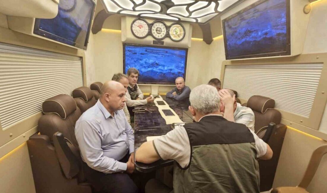 Denizli’nin Buldan ilçesinde 5 gün önce başlayan yangın için İHA’lardan