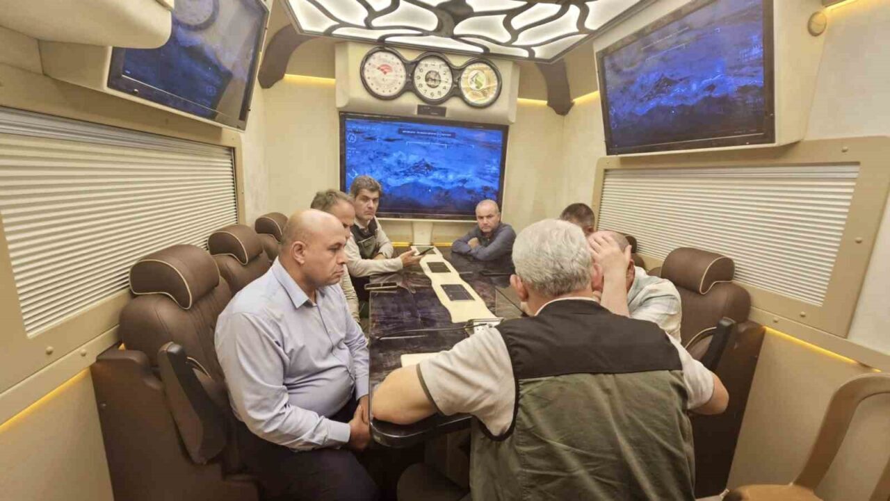 Denizli’nin Buldan ilçesinde 5 gün önce başlayan yangın için İHA’lardan