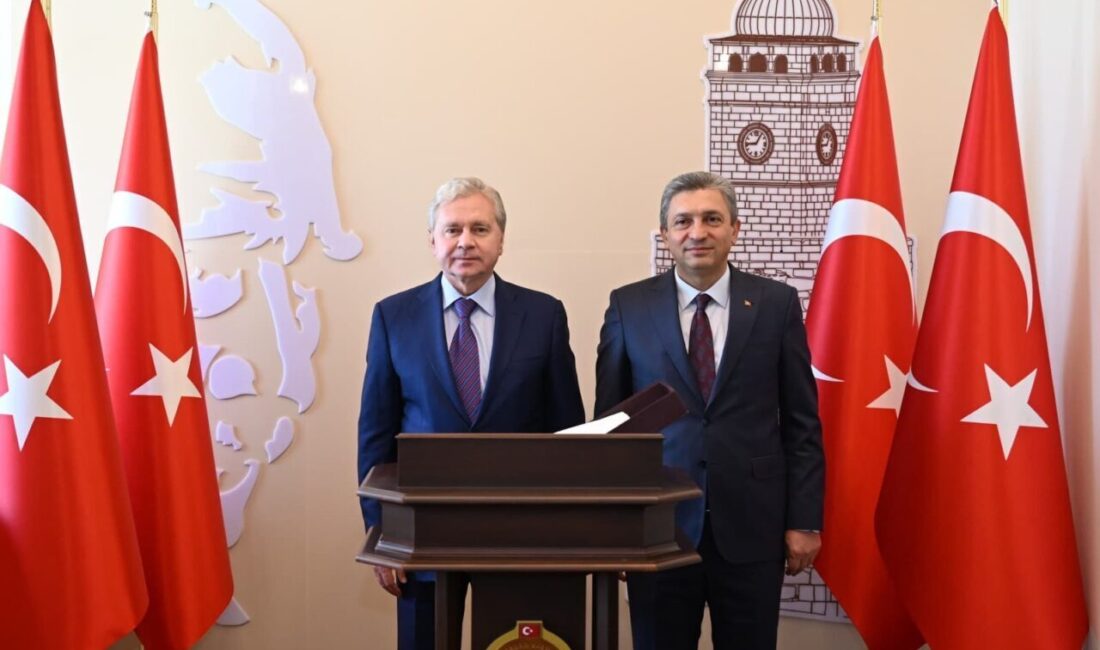 Moskova Dış Ekonomik ve Uluslararası İlişkiler Departmanı Başkanı Sergey Çeremin,