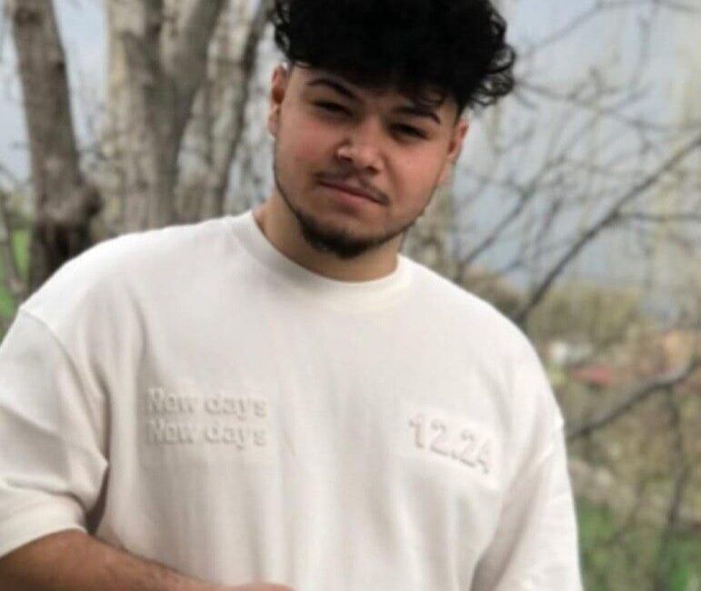 Tokat’ın Pazar ilçesinde motosikletiyle yaban domuzuna çarpan genç hayatını kaybetti.