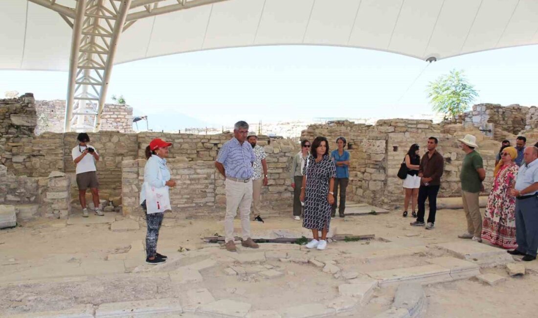 MSKÜ Rektörü Prof. Dr. Turhan Kaçar, Kuşadası Kadıkalesi (Anaia) Kazı