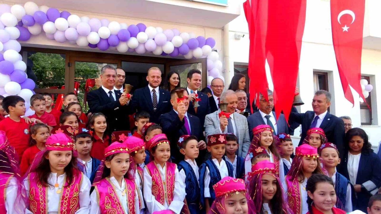 Muğla’da 2025-2026 eğitim öğretim yılı, Vali Recai Güreli İlkokulu’nda düzenlenen