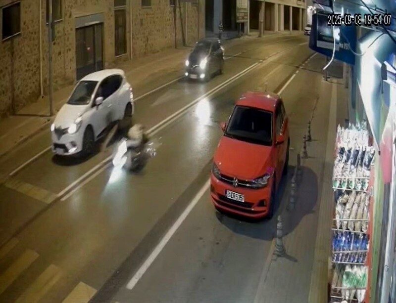 Tekirdağ’ın Muratlı ilçesinde caddeye dökülen yağ sebebiyle kayan motosikletten savrulan