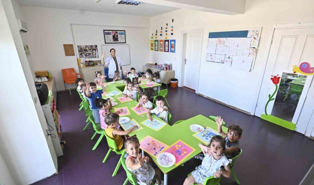 Antalya Muratpaşa Belediyesi’nin beş ayrı mahallede bulunan kreşlerinde oryantasyon süreci