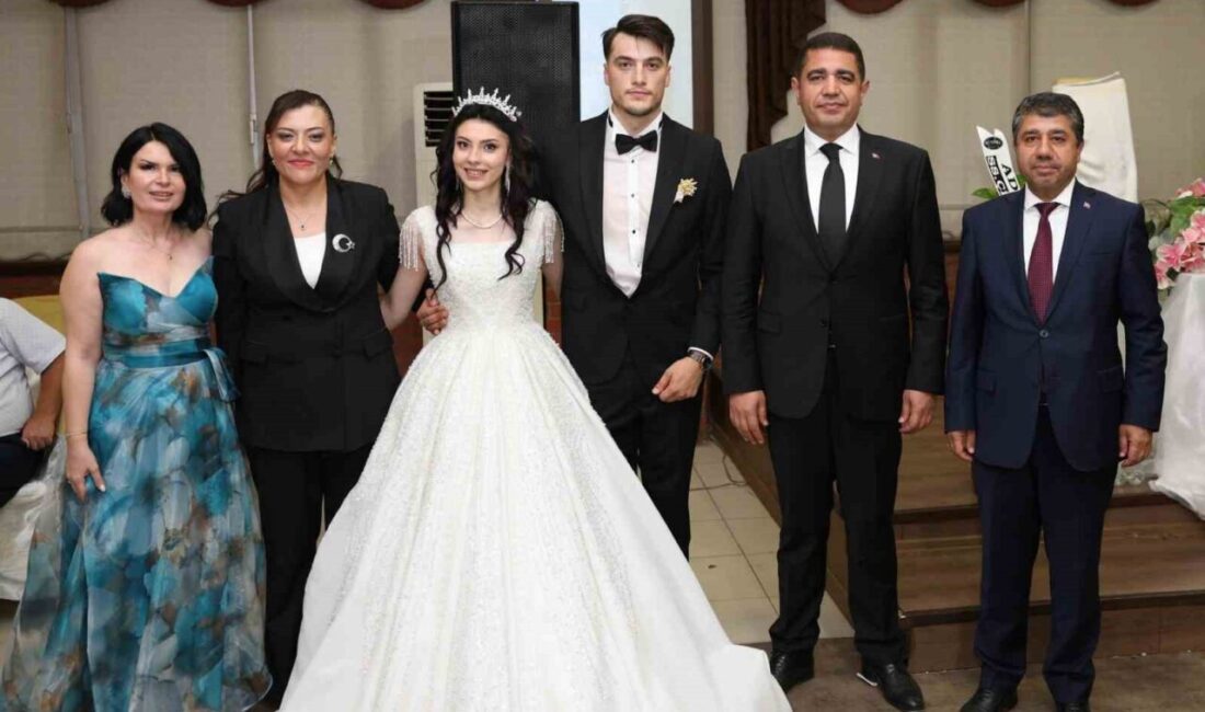 DÜZCE(İHA) – Düzce Valisi Selçuk Aslan, Kıbrıs Gazisi Mehmet Ali