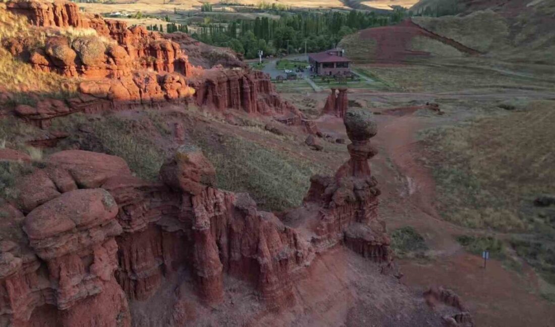 Erzurum’un Narman ilçesinde bulunan ve halk arasında “Kırmızı Periler Diyarı”