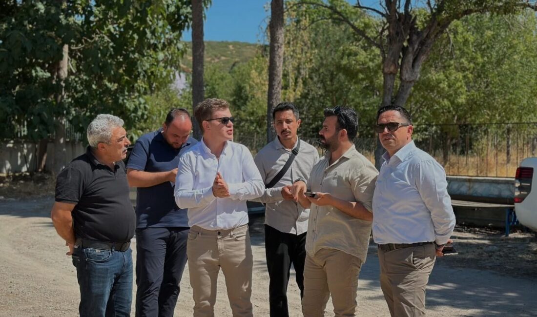 Simav Kaymakamı Bünyamin Karaloğlu, Naşa beldesine yeni yapılacak olan 200