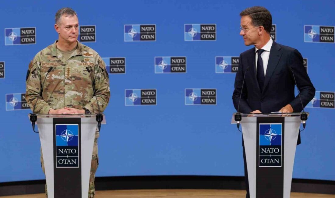 NATO Genel Sekreteri Mark Rutte, ABD’li General Alexus Grynkewich ile