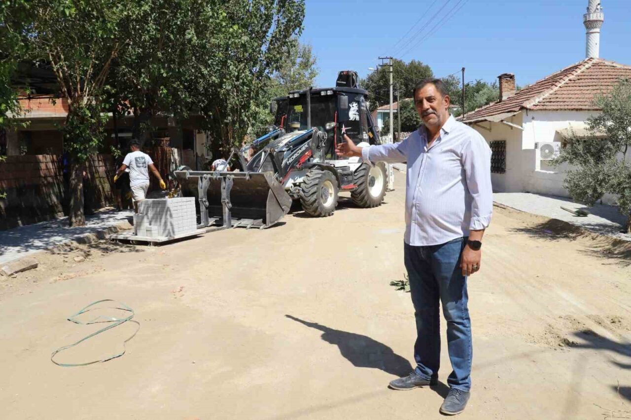 Nazilli Belediyesi, Dallıca Mahallesi’nde uzun süredir atıl durumda bırakılan kaldırımları