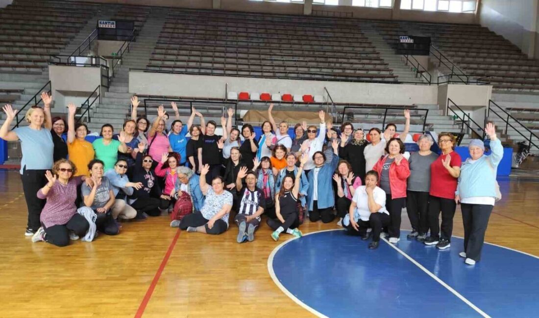 Nazilli Belediyesi’nin kadınlara yönelik ücretsiz sabah sporları kursları yeni dönemde