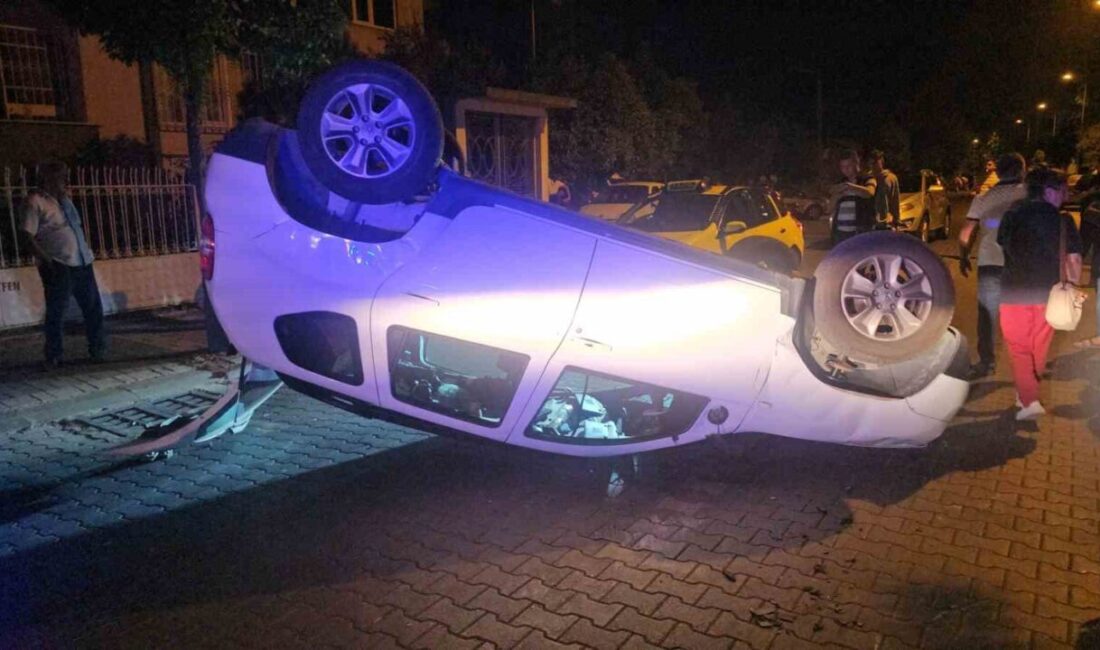 Aydın’ın Nazilli ilçesinde seyir halindeki bir otomobil cadde üzerinde takla