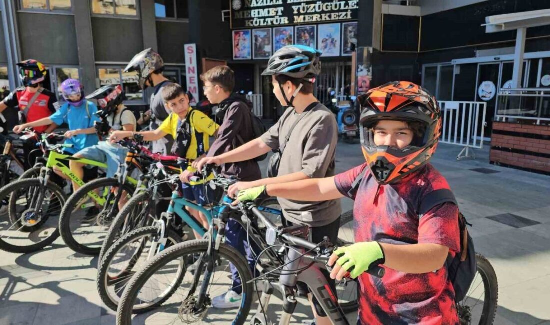 Aydın’ın Nazilli ilçesinde ‘Avrupa Hareketlilik Haftası’ etkinlikleri kapsamında bisiklet turu