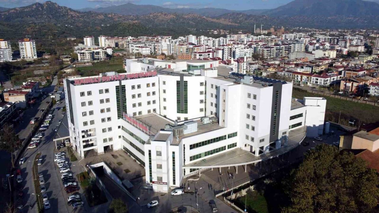 Hasta güvenliğini önceleyen hizmet anlayışını sürdürdüklerini ifade eden Nazilli Devlet