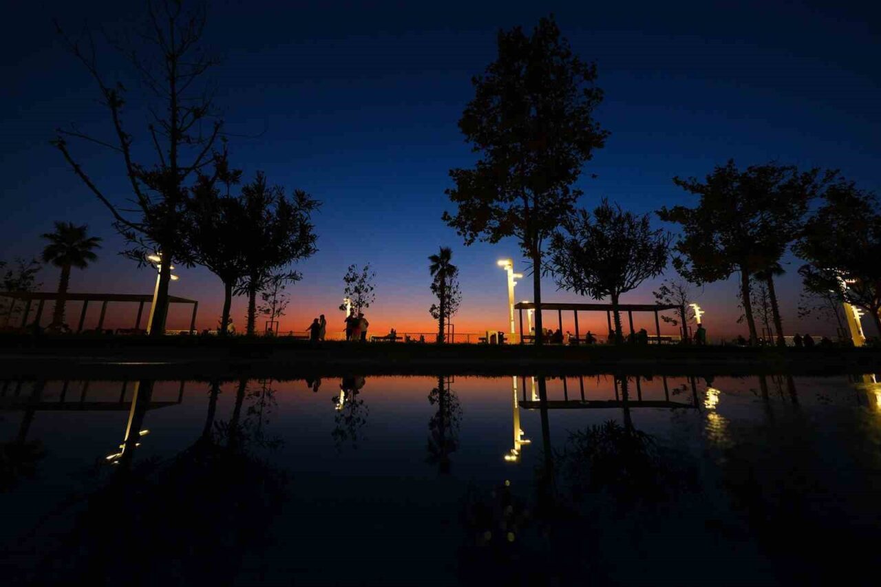 Sakarya’da nehrin Karadeniz’le kucaklaştığı ve gün batımının eşsiz manzaralar sunduğu