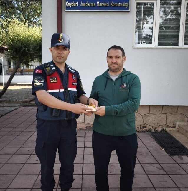 Bolu’da içerisinde yaklaşık 205 bin lira değerinde ziynet eşyası bulunan