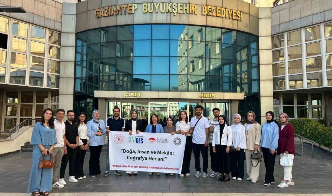 Bingöl Üniversitesi Coğrafya Bölümü öğrencileri Gaziantep’teki akıllı şehir uygulamalarını yerinde