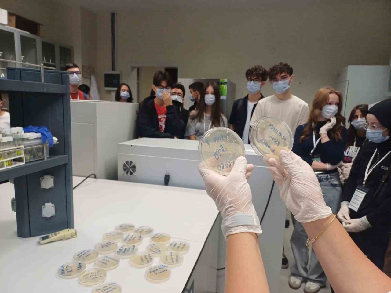 Çankırı’da, lise öğrencileri iklim değişikliğinin etkilerini matematikle hesap yaparak öğrendi.