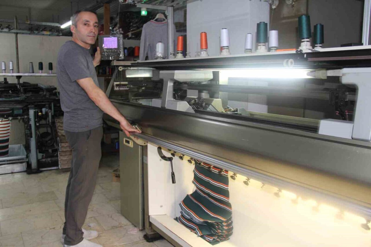 2025-2026 eğitim-öğretim yılından itibaren devlet okullarında serbest kıyafet uygulaması kaldırılarak