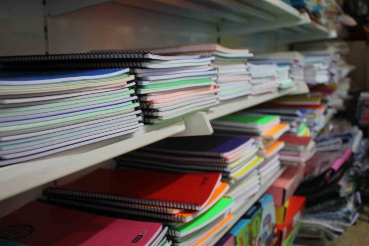 2025-2026 eğitim-öğretim yılı öncesi kırtasiyelerde yoğunluk yaşanırken, okul çantasının ortalama