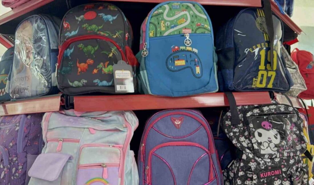 Yeni eğitim öğretim yılının başlamasına kısa süre kala okul alışverişi