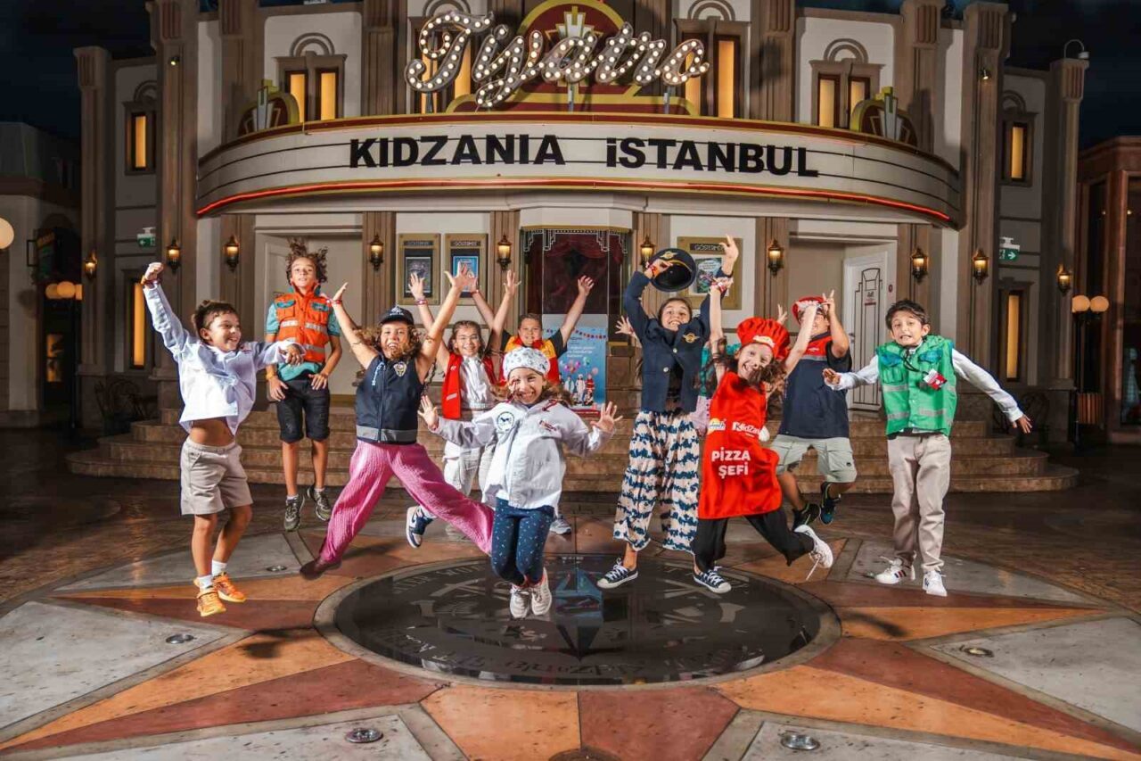 KidZania İstanbul’un FutureBright Group iş birliğiyle gerçekleştirdiği ‘Çocuklar ve Ailelerin
