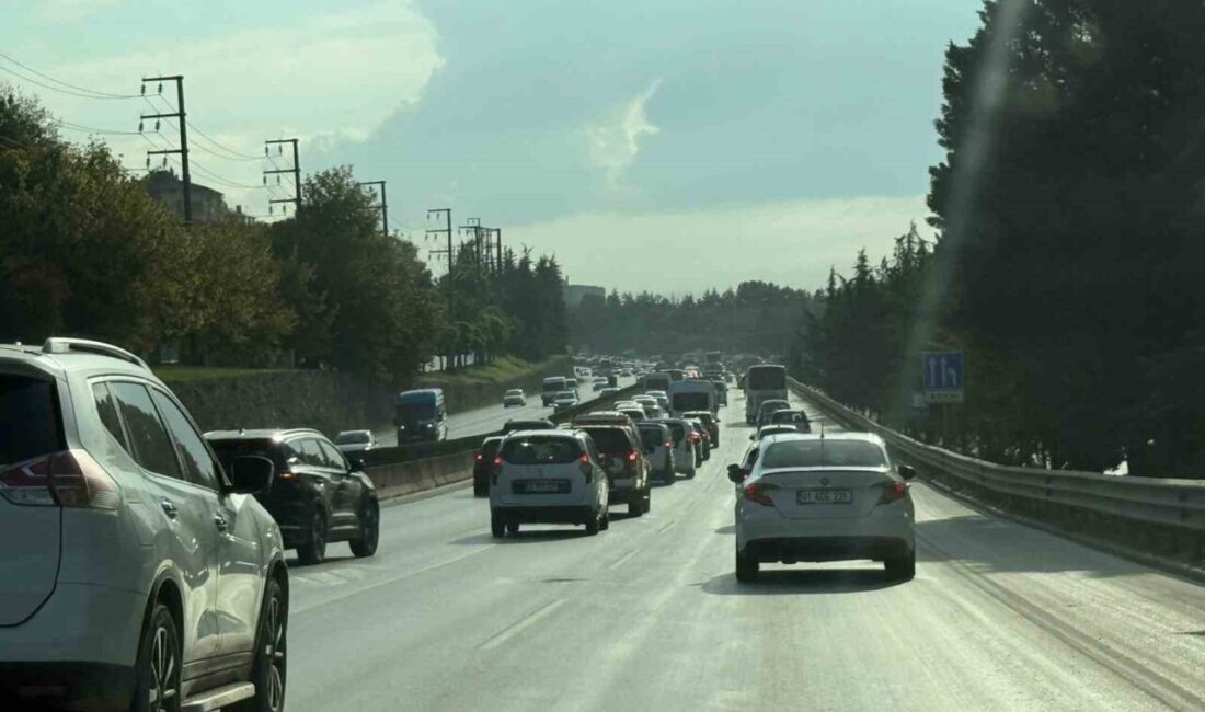 Kocaeli’de yeni eğitim öğretim yılının başlaması ile trafik adeta felç